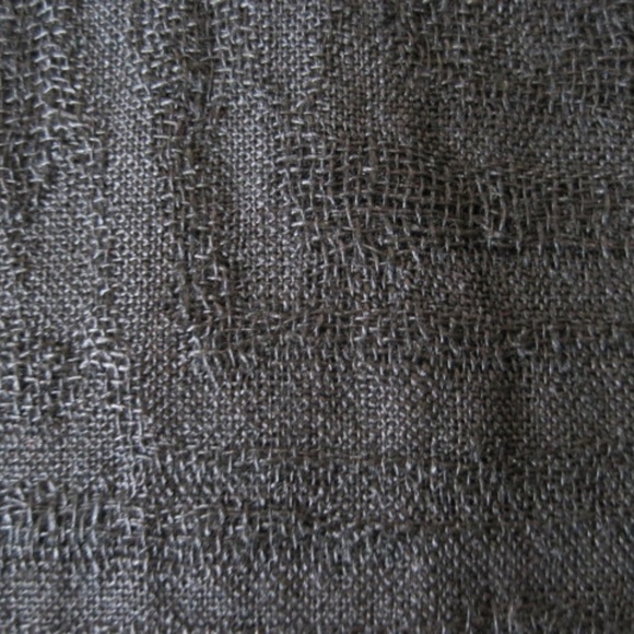 Caty Lesca Linen Top - Picture 9 of 9